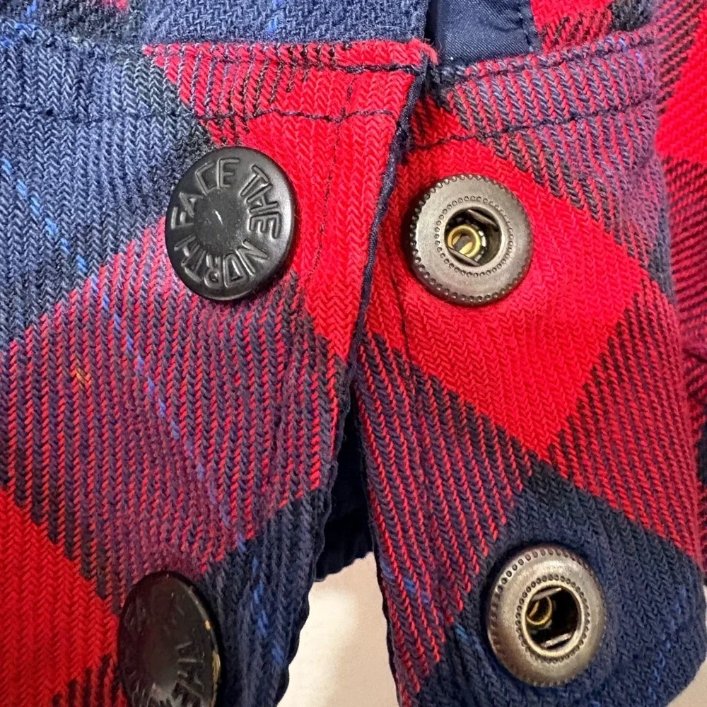 The North Face Reversible Red Blue Plaid Flannel Men's Puffer Shaket Lightweight